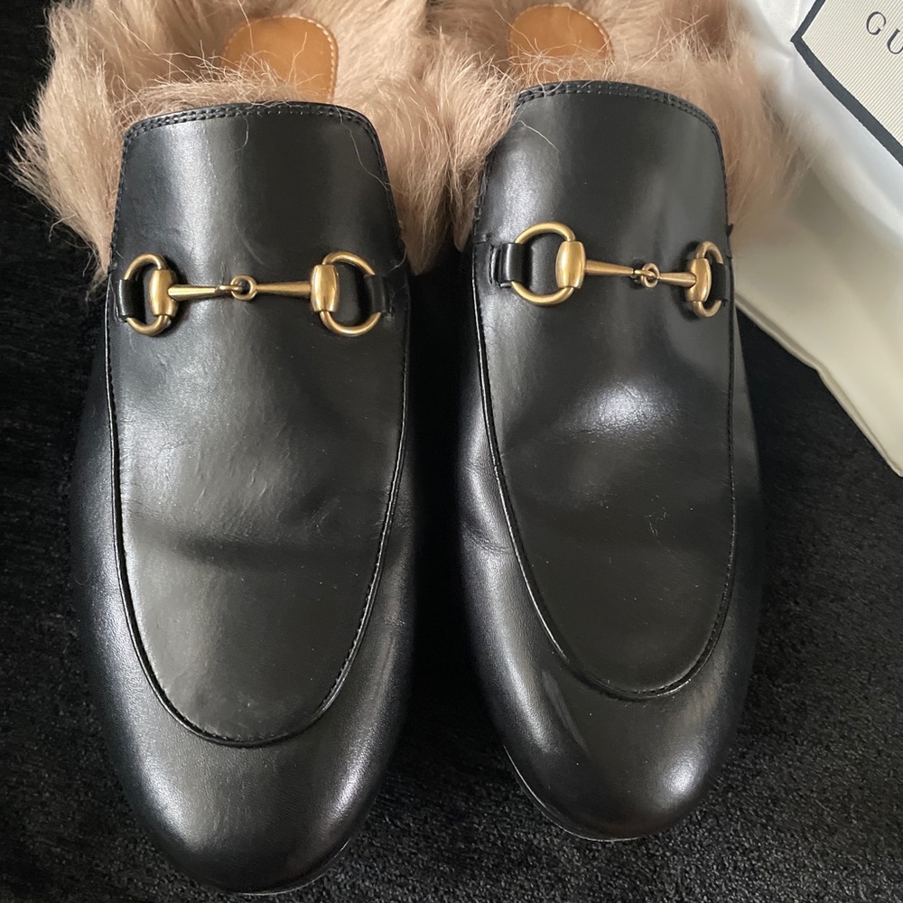 Gucci Princetoen Fur Slipper shoes size 40